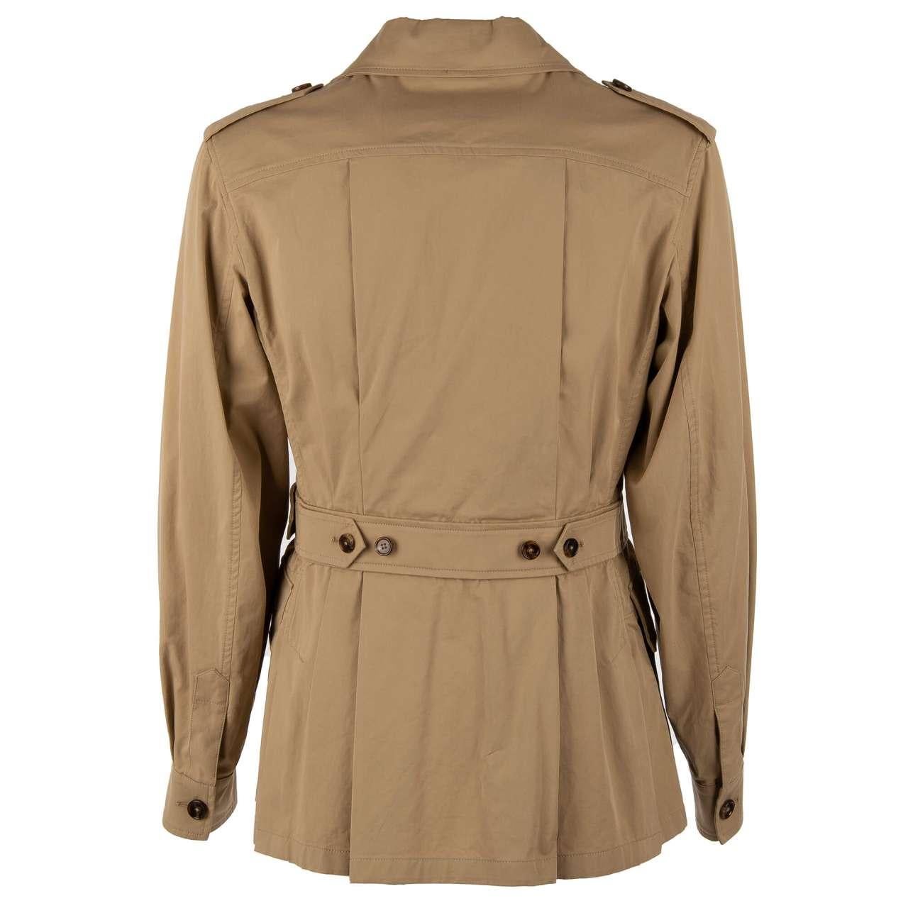 - Canvas Safari Jacket SNEAK PEEK with a large picture patch, belts and pockets by DOLCE & GABBANA - Former RRP: EUR 1.550 - New with tag - Slim Fit - MADE IN ITALY - Model: G9RS1T-FUFJ9-M0263 - Material: 97% Cotton, 3% Elastan - Color: Beige -