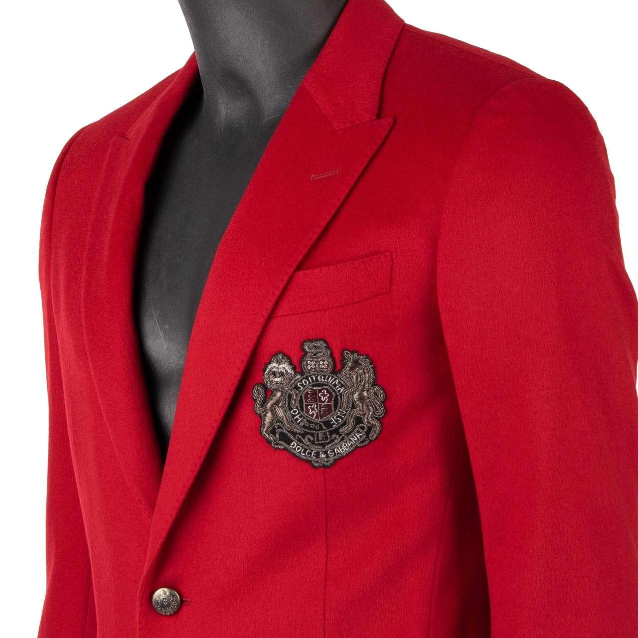 Dolce & Gabbana Cashmere Blazer with embroidered Logo Coat of Arms Red 44 For Sale 1