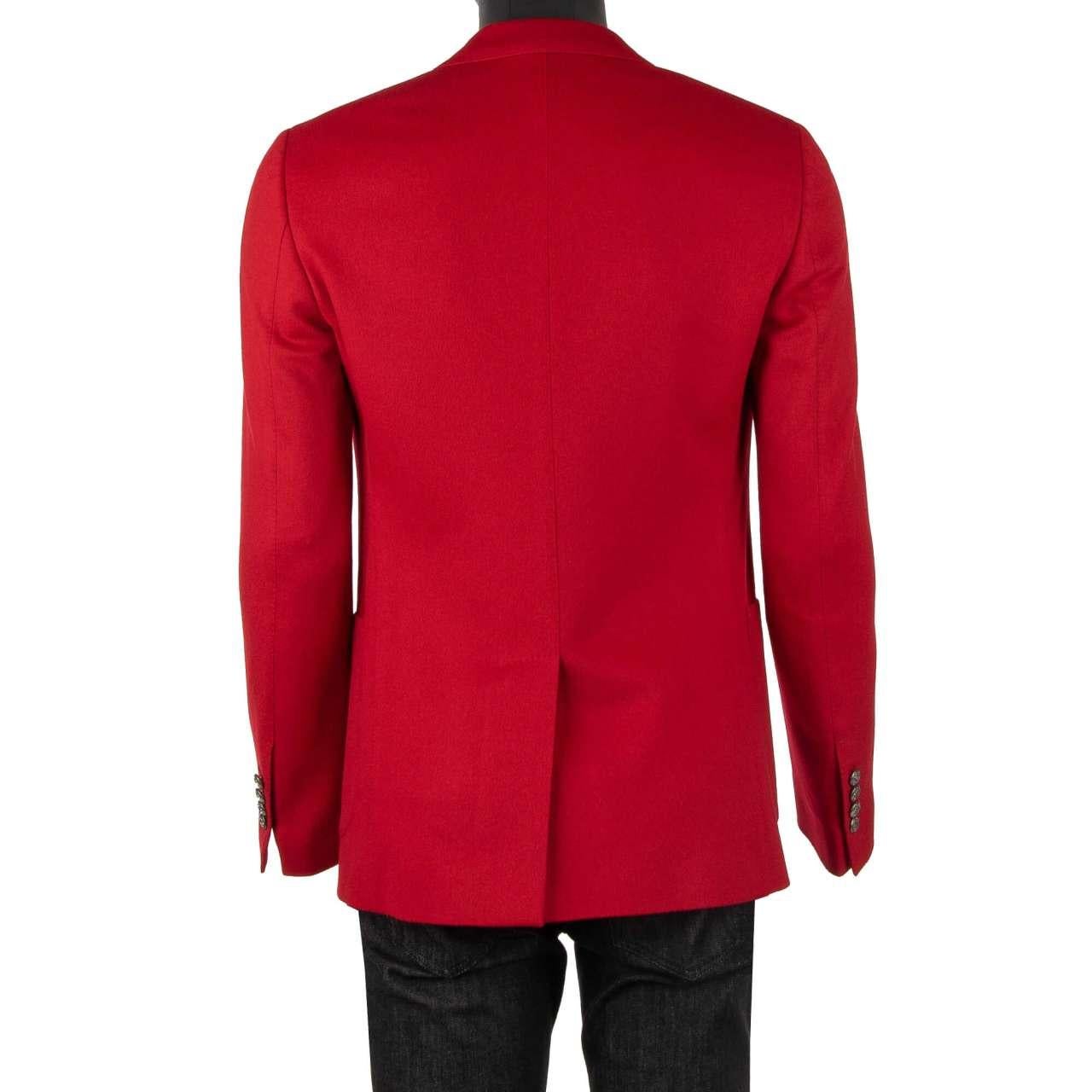 Dolce & Gabbana Cashmere Blazer with embroidered Logo Coat of Arms Red 44 For Sale 2