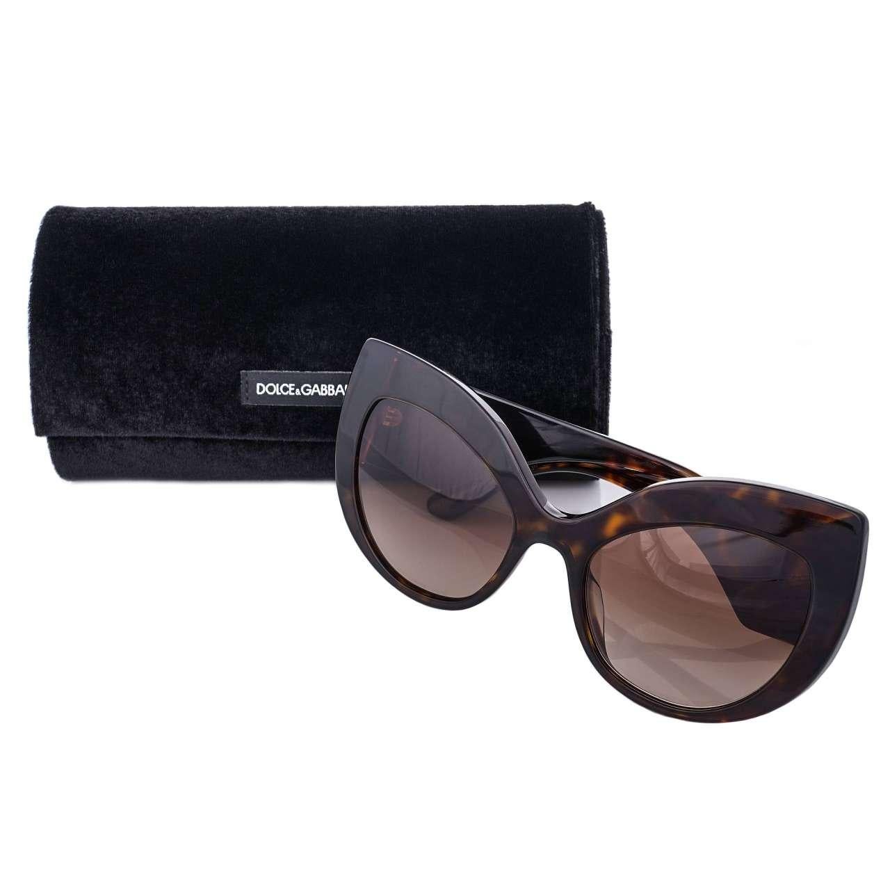 Women's Dolce & Gabbana - Cat Eye Sunglasses DG 4321 with DG Logo Leopard Brown For Sale