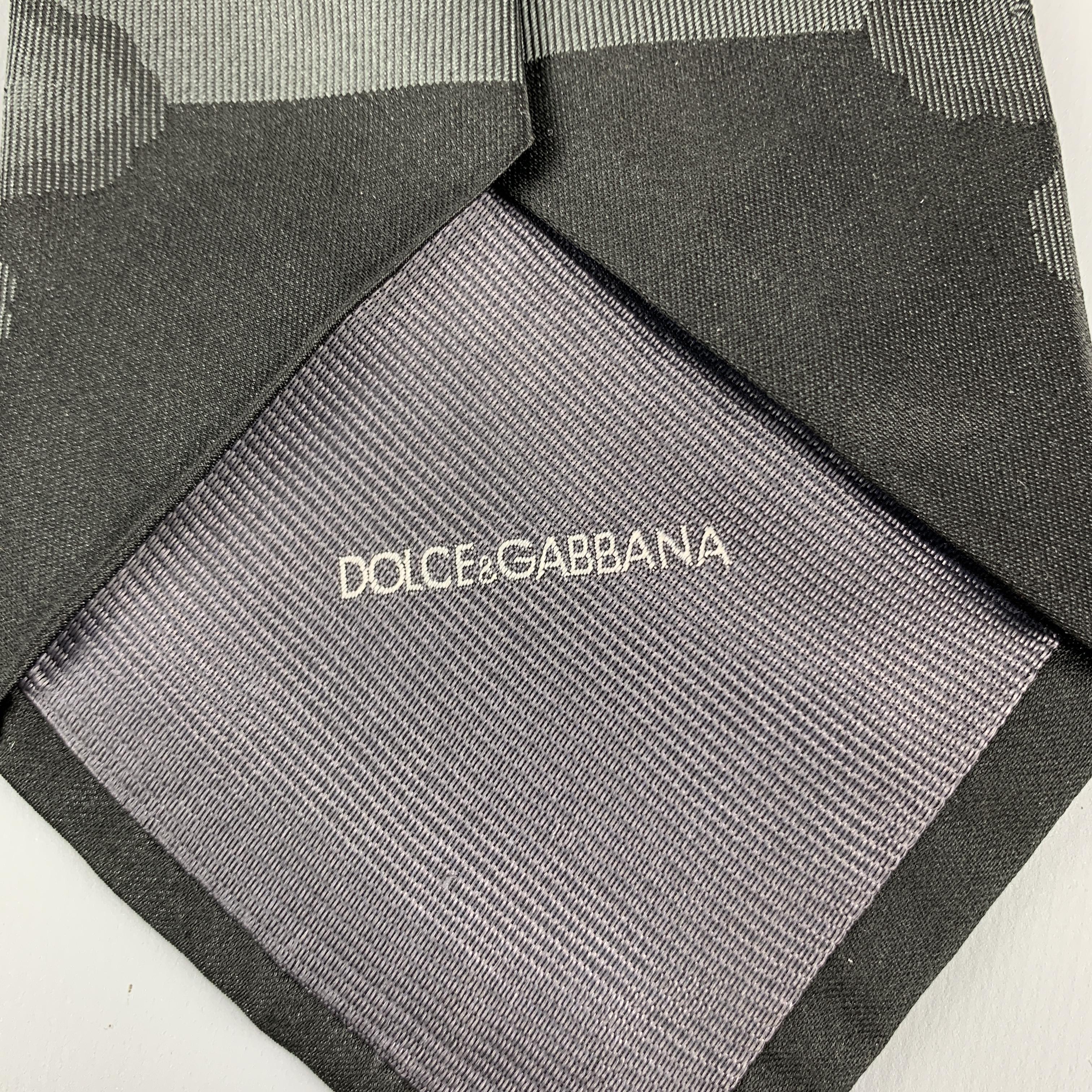 DOLCE & GABBANA Charcoal Abstract Paisley Print Silk Tie In Excellent Condition In San Francisco, CA