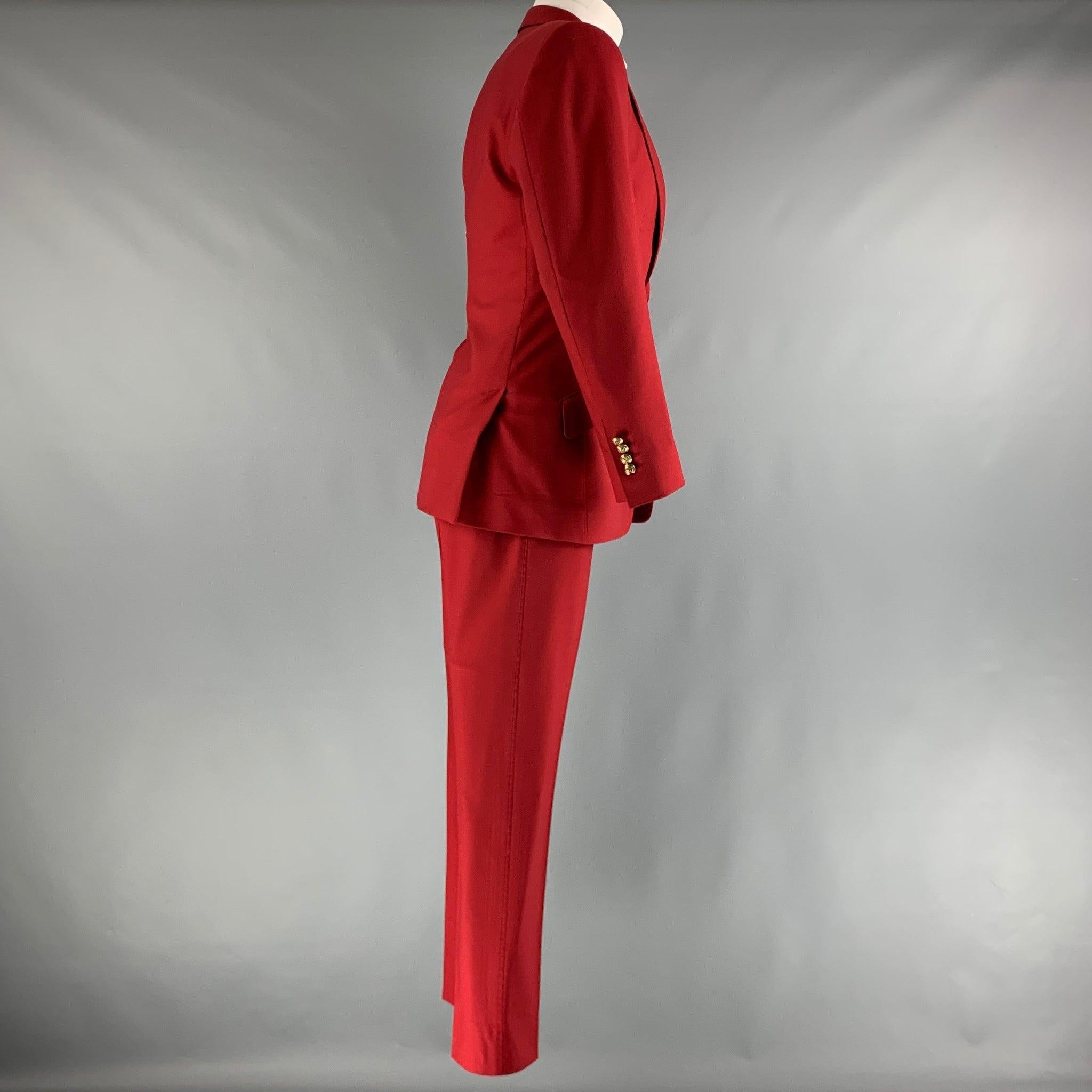 DOLCE & GABBANA Chest Size 38 Red Solid Wool  Elastane Peak Lapel 30 29 Suit In Good Condition In San Francisco, CA
