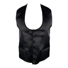round collar waistcoat DOLCE
GABBANA Chest Size 42 Black Silk / Wool Trim Round Collar Vest