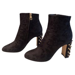 Dolce & Gabbana Cloth Boots in Black
