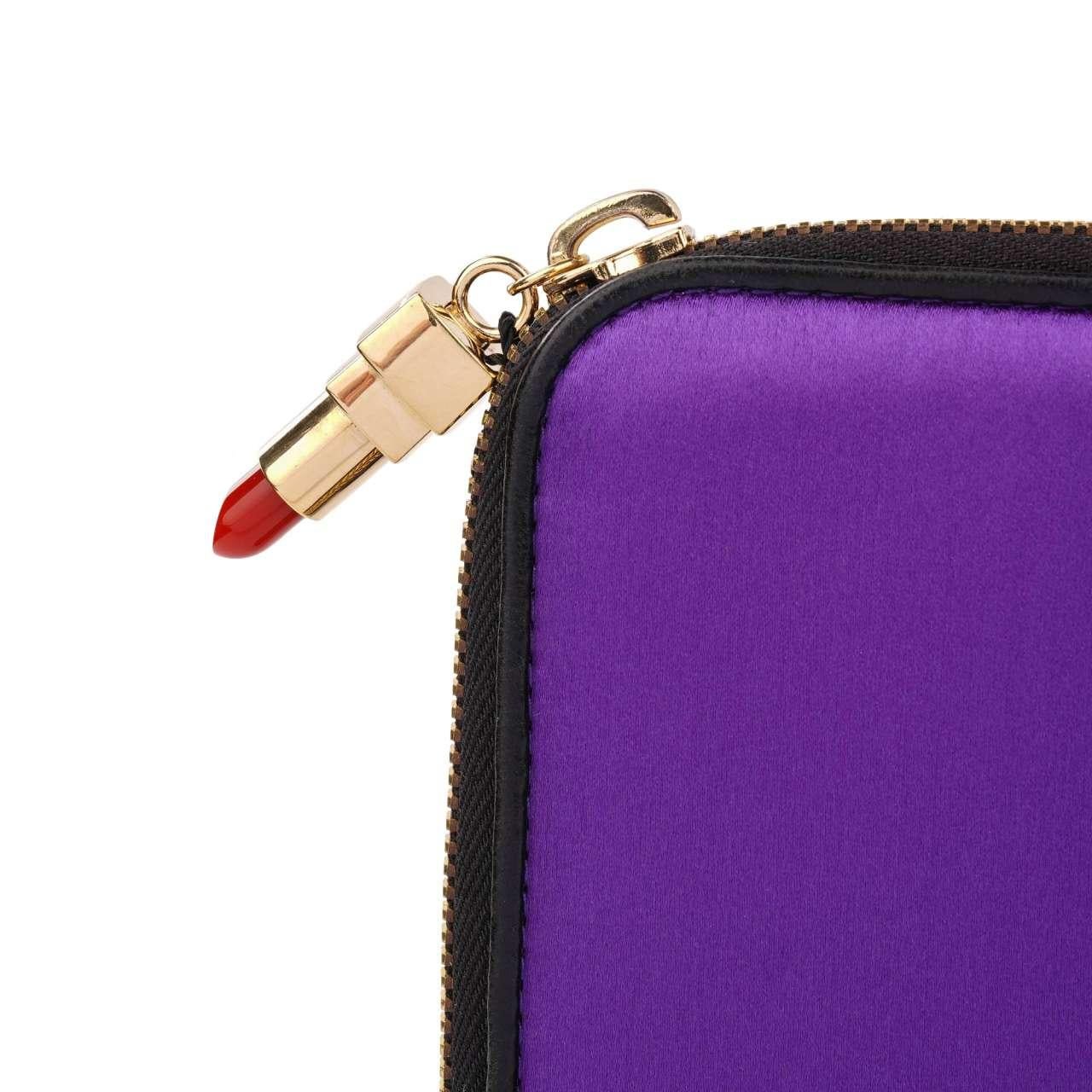 Dolce & Gabbana - Clutch Silk Bag with DG Logo and Lipstick Pendant Purple Gold In Excellent Condition For Sale In Erkrath, DE