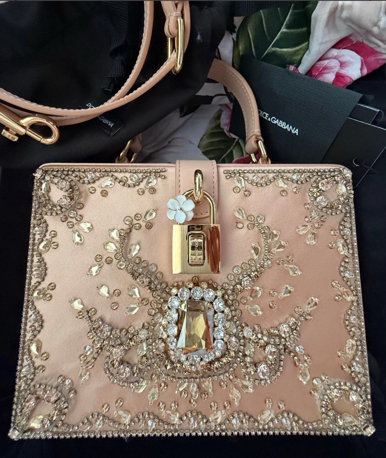 DOLCE & GABBANA Sac de collection en satin brodé de cristaux avec bandoulière en vente 8