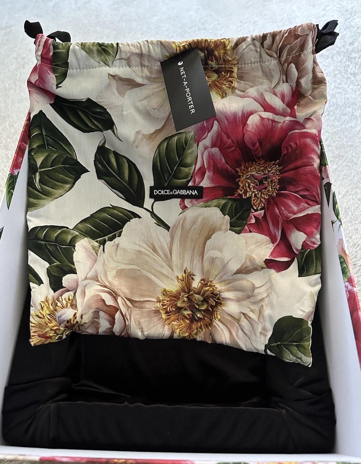 DOLCE & GABBANA Sac de collection en satin brodé de cristaux avec bandoulière en vente 9