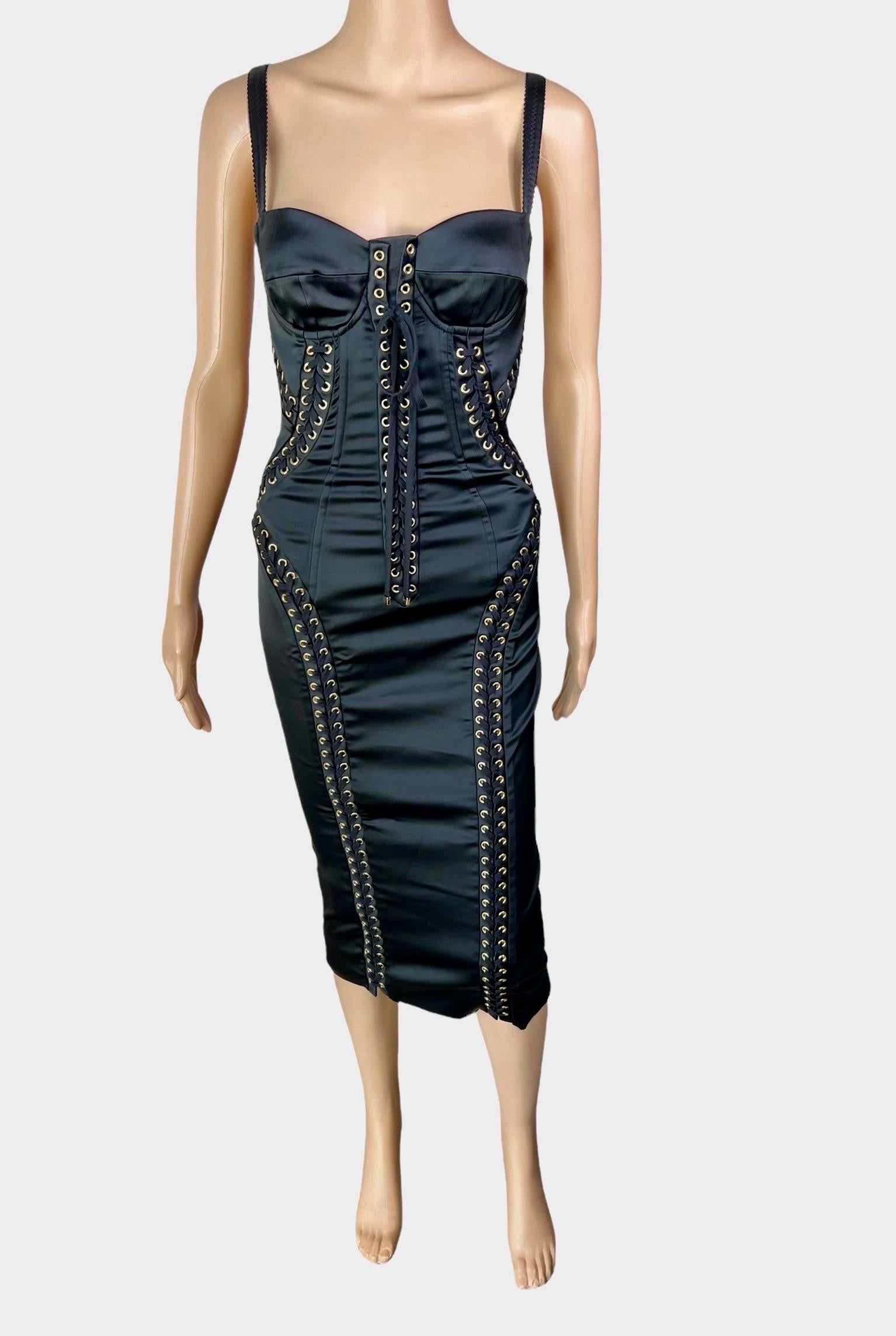 Dolce & Gabbana - Robe midi moulante noire moulante avec bustier et corset à lacets Bon état - En vente à Naples, FL