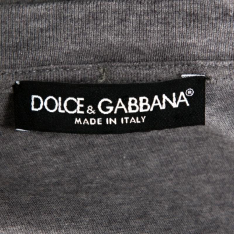 Dolce & Gabbana Cotton V-Neck T-Shirt w/ Butterfly Printed Tasseled Silk Scarf S For Sale 2