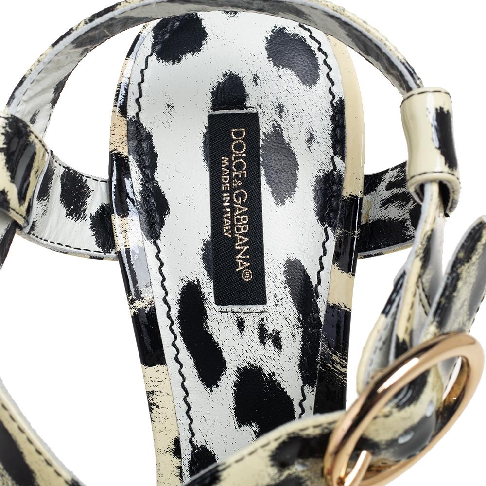 Dolce & Gabbana Cream/Black Leopard Print Ankle Strap Platform Sandals Size 40 For Sale 1