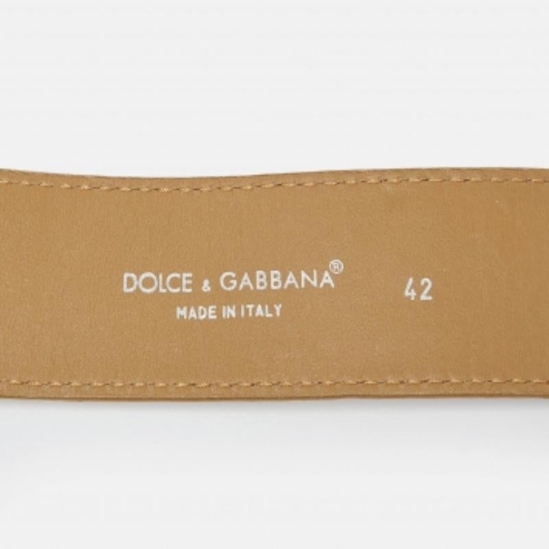 Dolce & Gabbana - Ceinture à boucle en cuir gaufré couleur crème Bon état - En vente à Dubai, Al Qouz 2