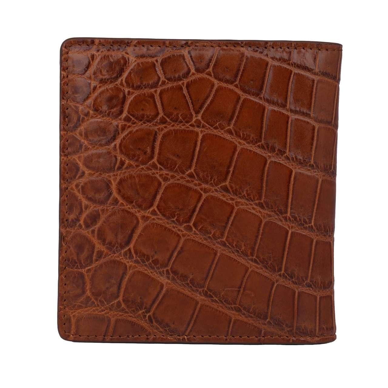 Men's Dolce & Gabbana - Crocodile Leather Cards Wallet with Logo Plate Brown For Sale
