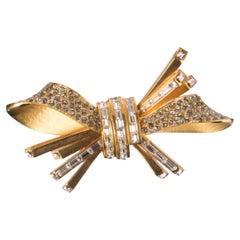 Dolce & Gabbana - Crystal Bow Hair Clip Gold