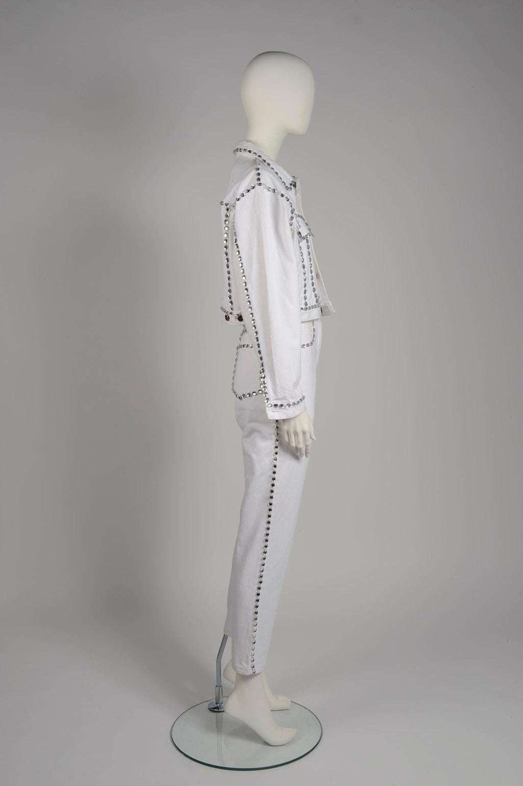 Conjunto vaquero adornado con cristales Dolce & Gabbana, Primavera-Verano 1992 Gris en venta