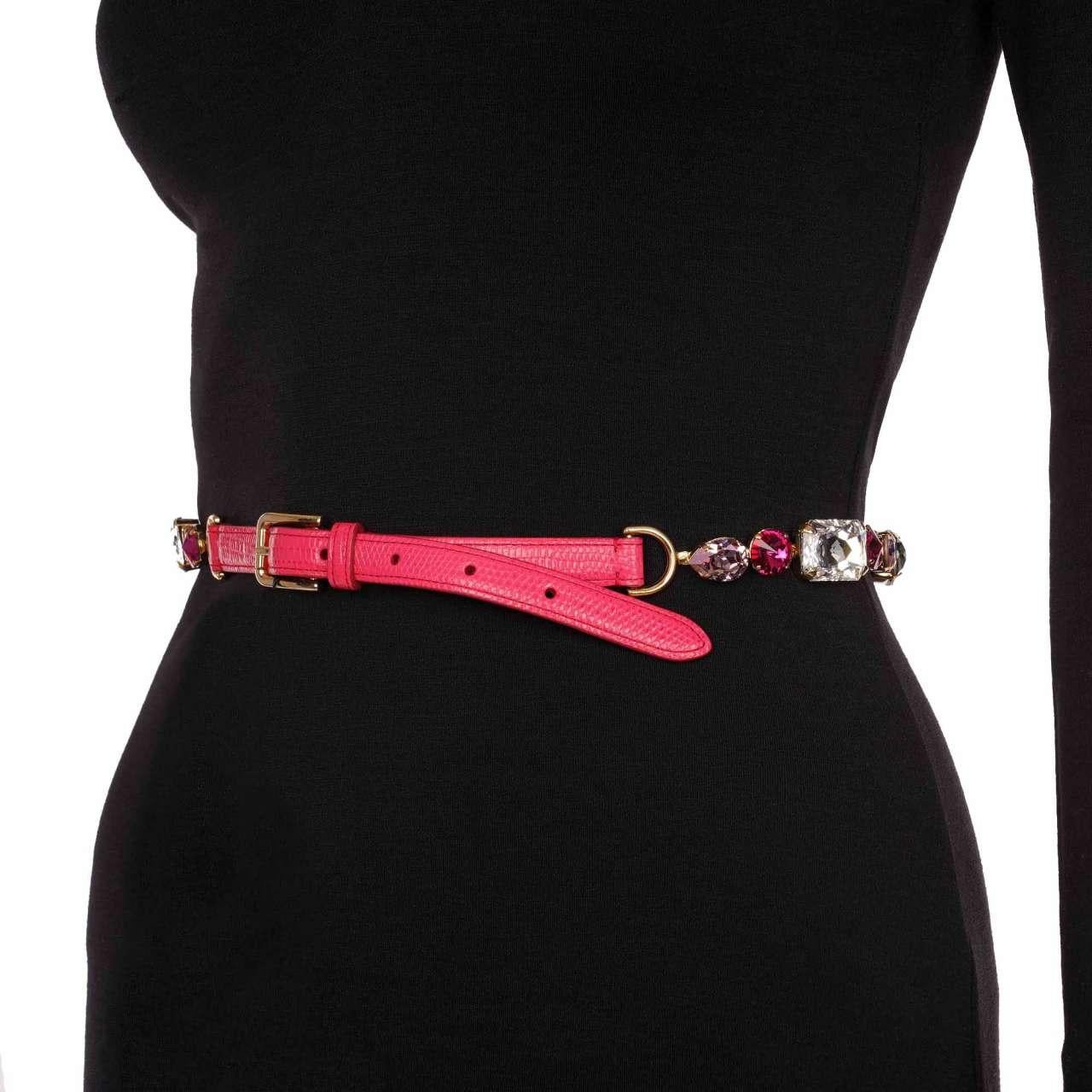 Dolce & Gabbana - Crystal Lizard Texture Chain Belt Pink Fuchsia Gold L In Excellent Condition For Sale In Erkrath, DE