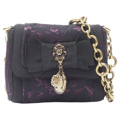 DOLCE GABBANA Kristall Medaillon Charme Schleife Spitze Satin Klappe Kette Schulterriemen
