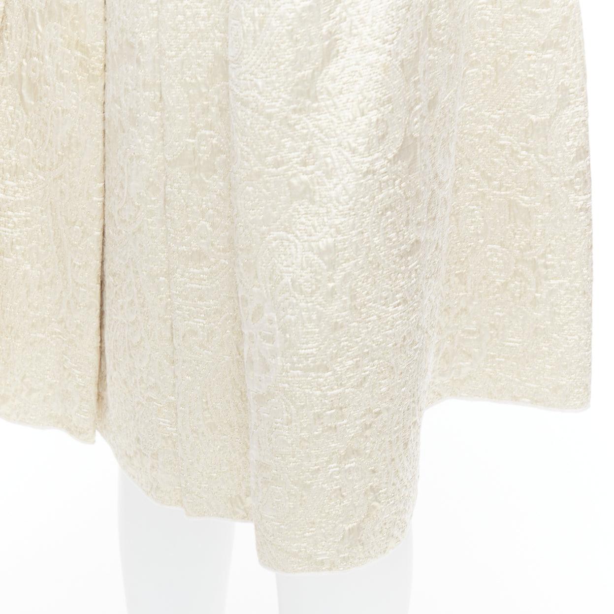 DOLCE GABBANA - Jupe de cocktail en brocart beige avec ceinture en cristal et strass IT40 S en vente 2