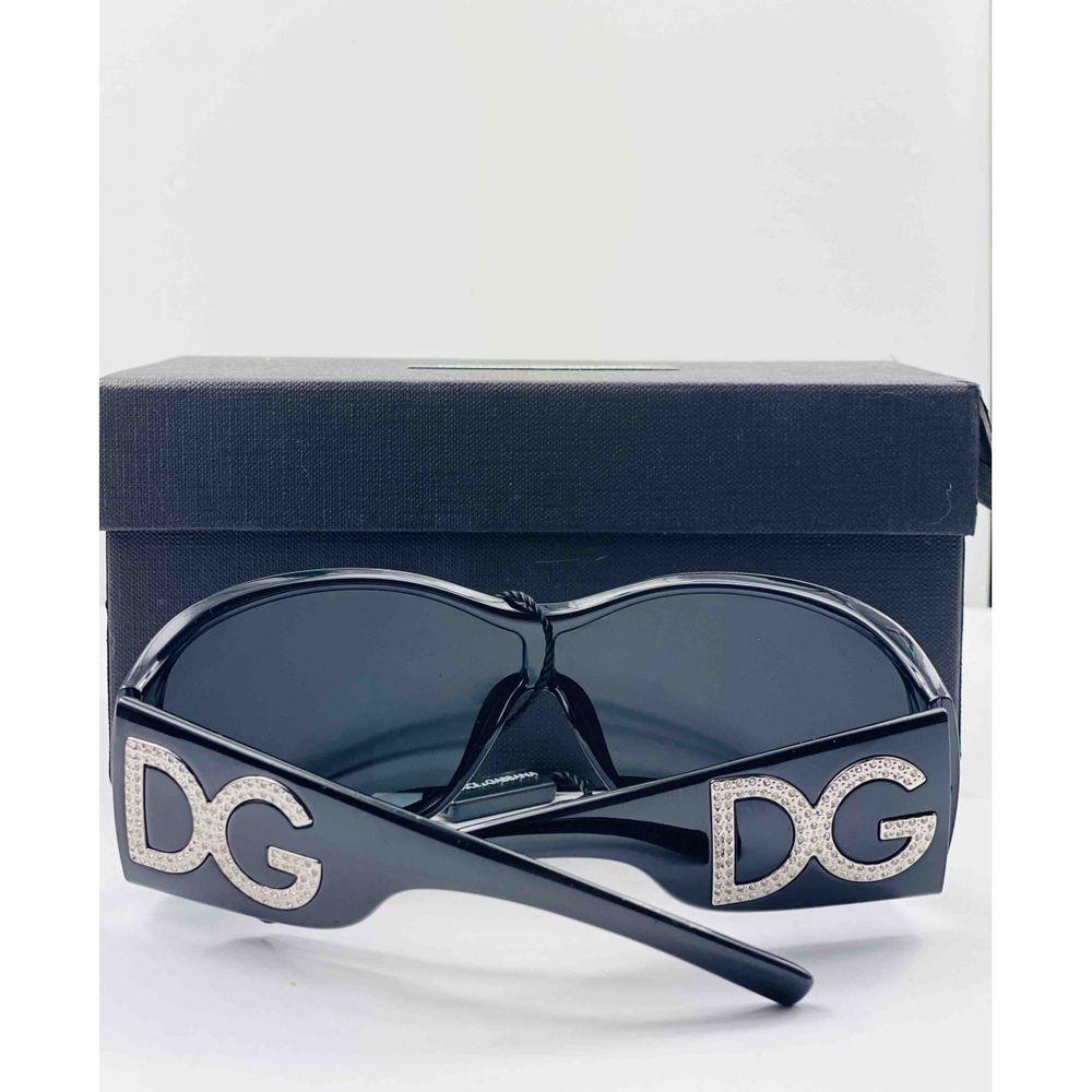 Dolce & Gabbana Crystals Logo Gradient Lens Oversized Sunglasses in Black

Dolce & Gabbana Black Crystals Logo embellished plastic gradient lens sunglasses
Brand new with the original case. ( Case slightly damaged)

General information: 
Designer: