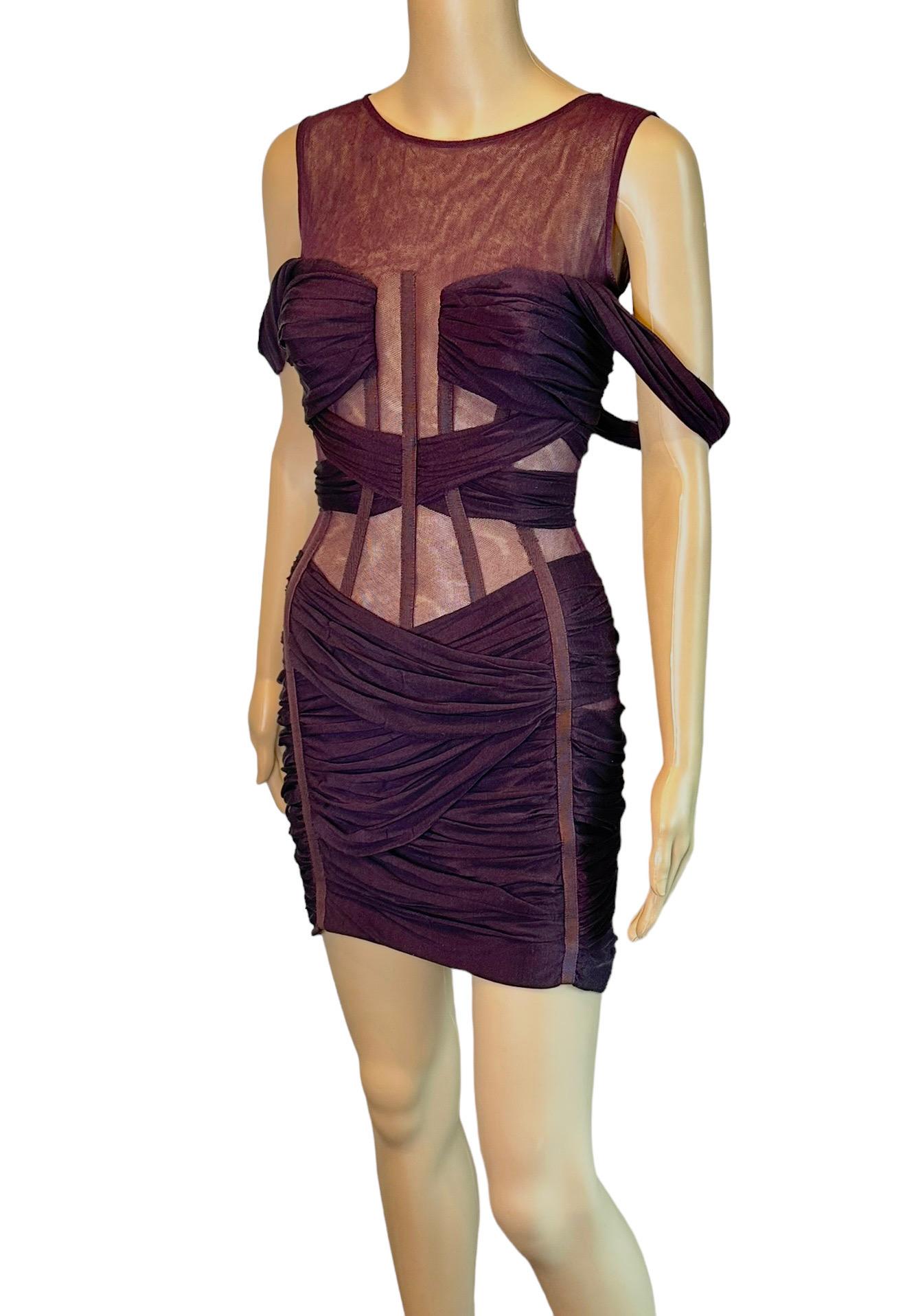 Dolce & Gabbana Cutout Sheer Mesh Panels Off-Shoulder Ruched Mini Dress IT 40

Excellent Condition

FOLLOW US ON INSTAGRAM @OPULENTADDICT