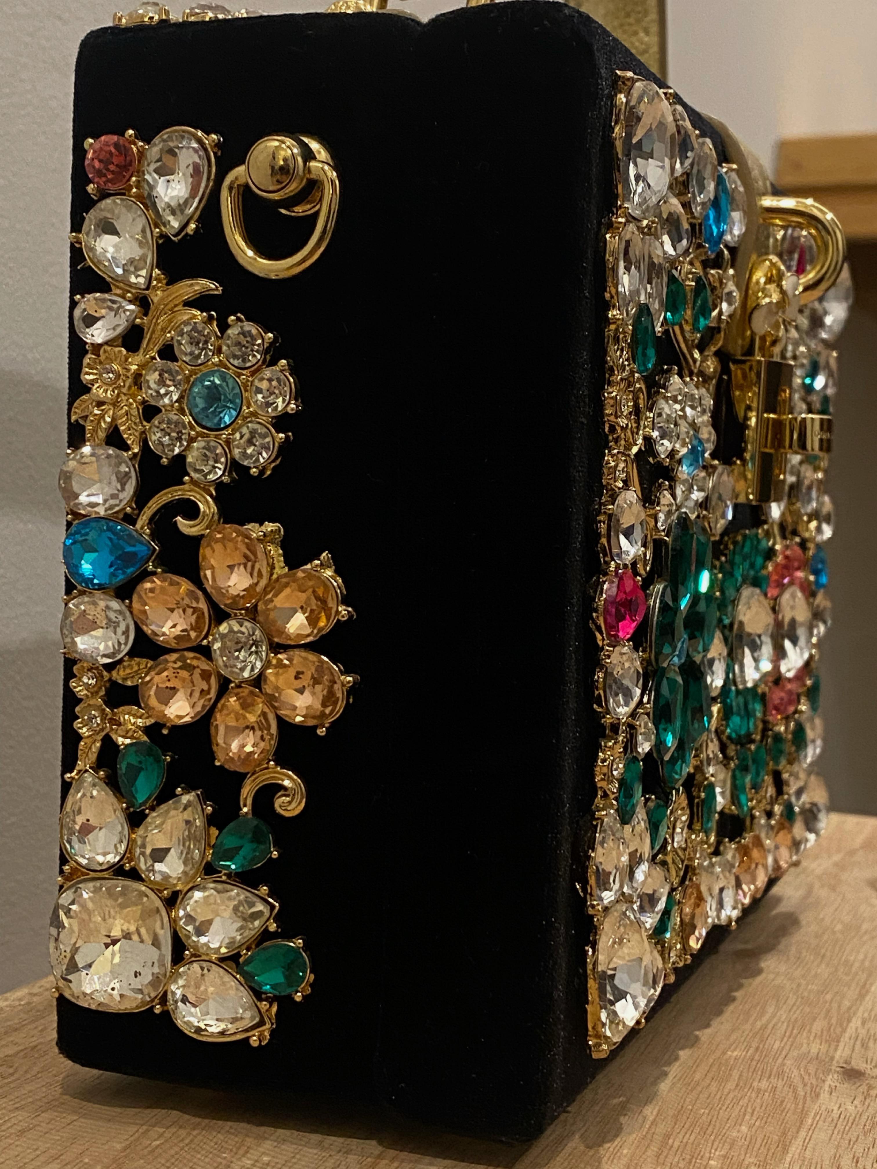 Dolce & Gabbana Da Sera Bolsa de Caja Fina y Rara Decorada con Cristales. Cuero, terciopelo en venta 8
