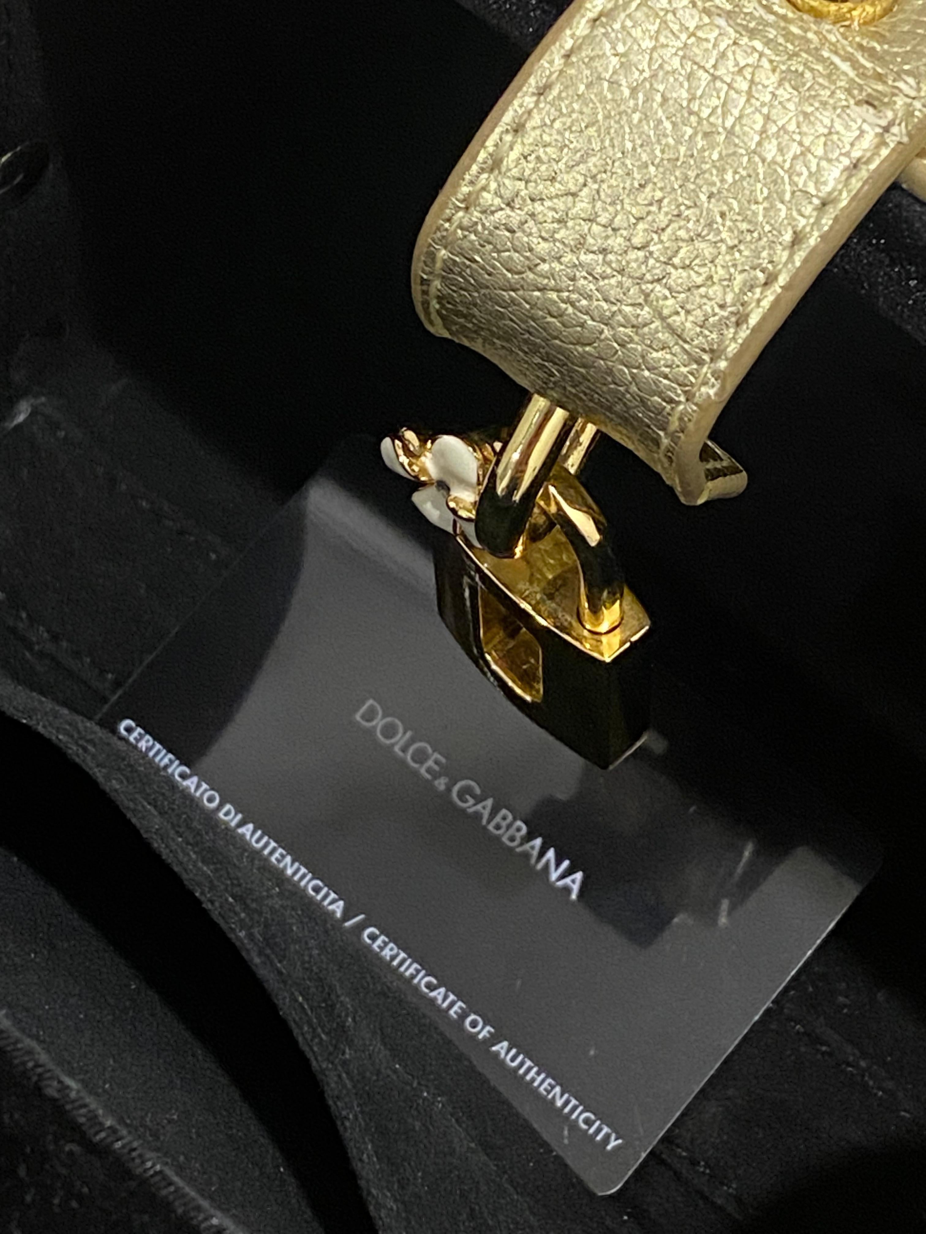 Dolce & Gabbana Da Sera Bolsa de Caja Fina y Rara Decorada con Cristales. Cuero, terciopelo en venta 1