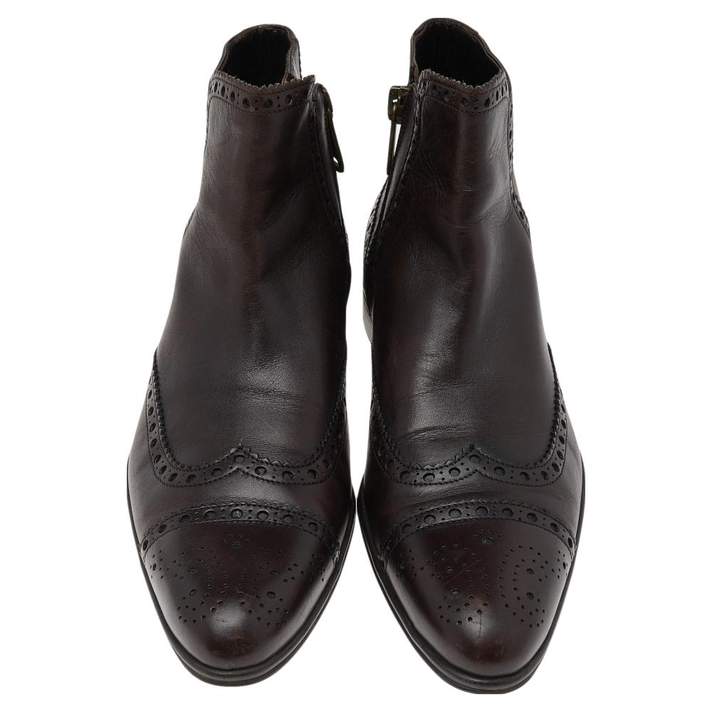 Dolce & Gabbana Dark Brown Brogue Leather Ankle Boots Size 41 In Good Condition In Dubai, Al Qouz 2