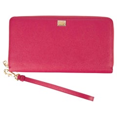 Dolce & Gabbana - Dauphine Leather Clutch Wallet Bag with Logo Pink