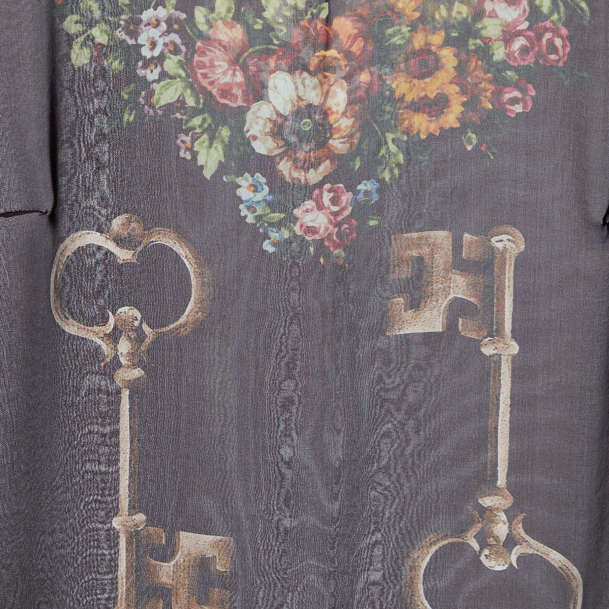 Grigio Dolce & Gabbana - Camicetta in seta trasparente con stampa floreale a chiave color maroon profondo S in vendita