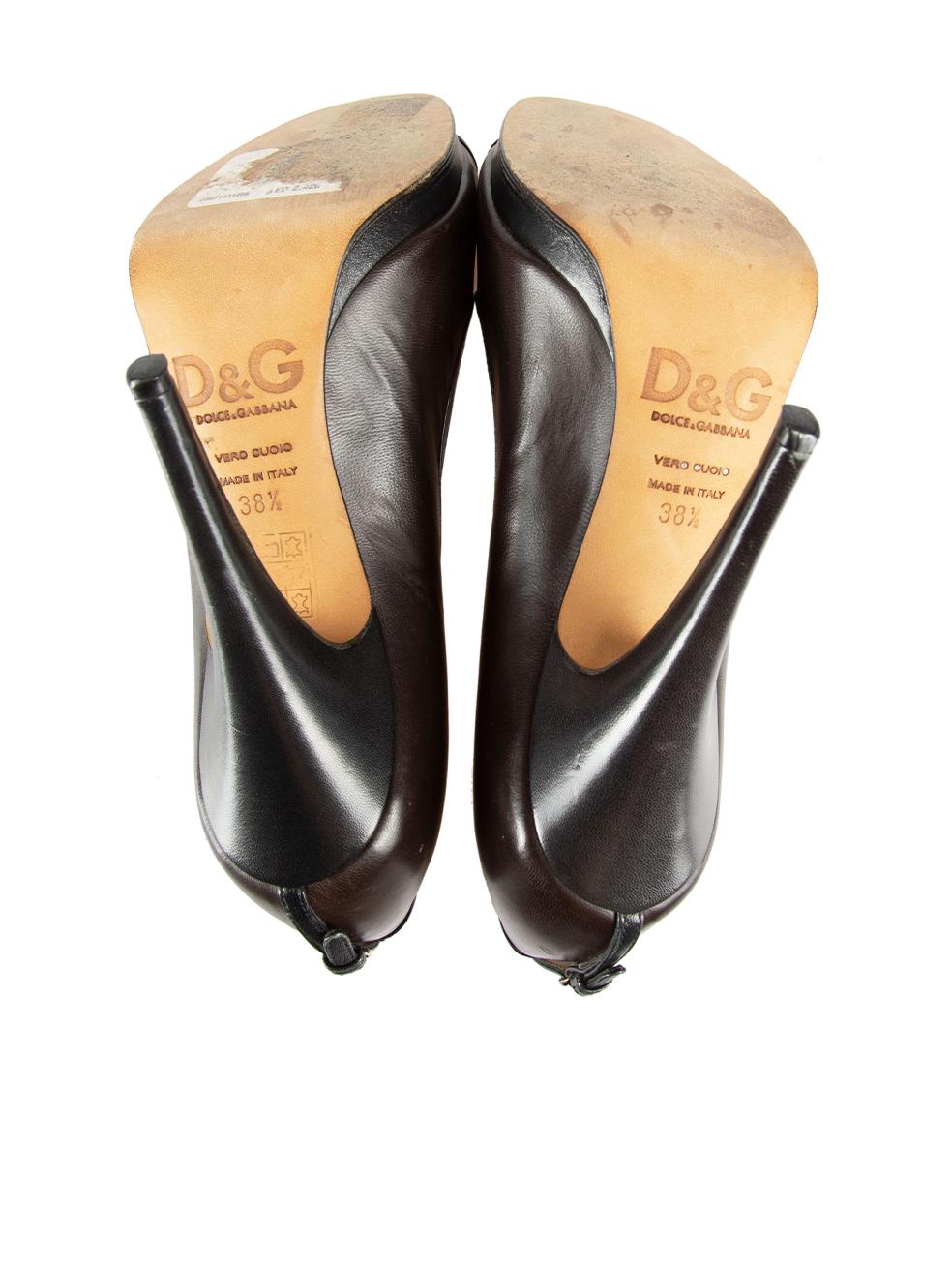 Women's Dolce & Gabbana D&G Brown Leather Peep-Toe Heels Size IT 38.5 For Sale