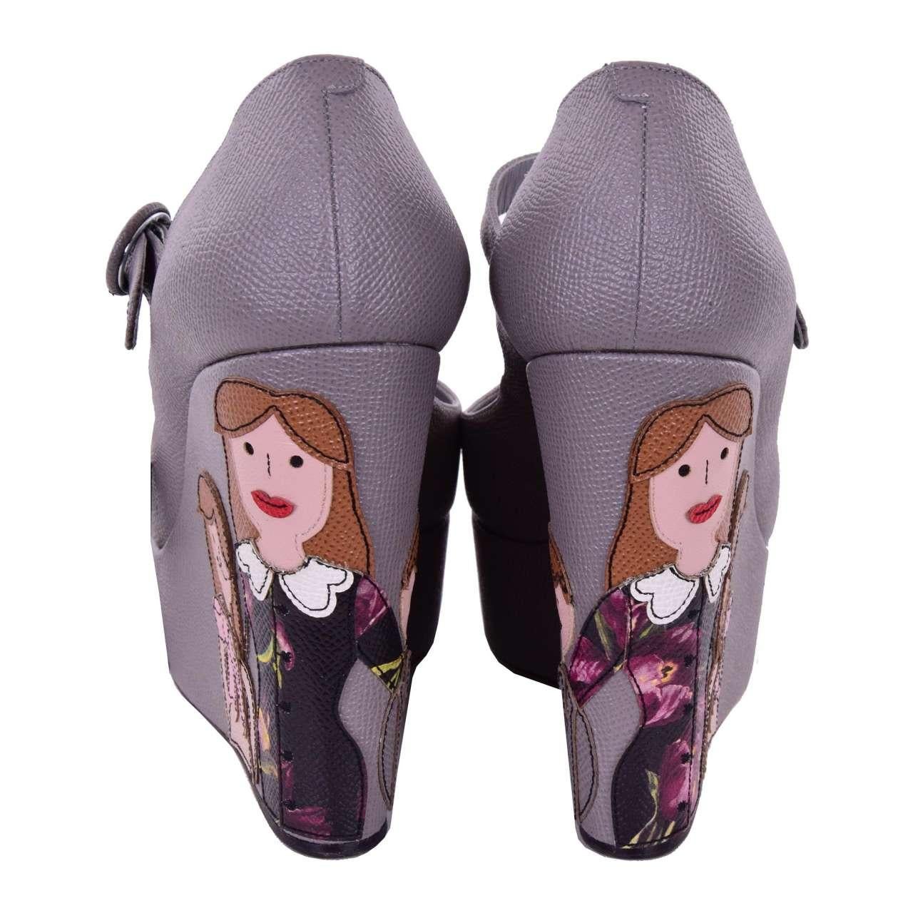 Dolce & Gabbana - DG FAMILY Embroidered Wedges Gray For Sale 2