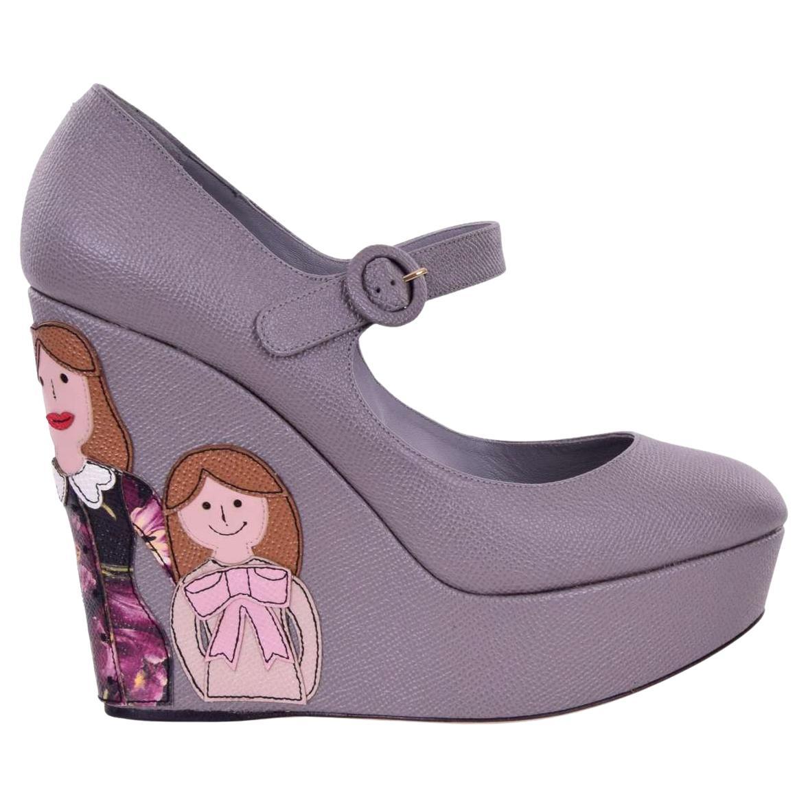 Dolce & Gabbana - DG FAMILY Embroidered Wedges Gray For Sale