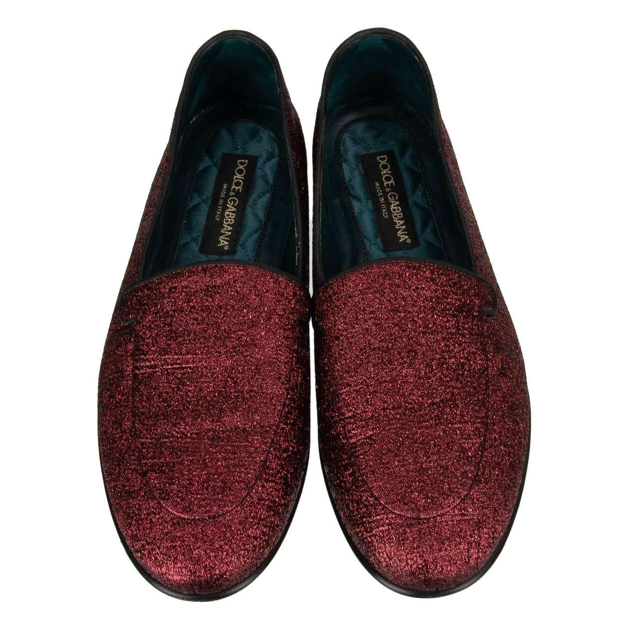 - Lurex fabric loafer shoes YOUNG POPE with DG metal logo in bordeaux by DOLCE & GABBANA - MADE IN ITALY - New with Box - Model: A50197-AV743-80308 - Material: 57% Polyester, 29% Viscose, 14% Lurex - Sole: Leather - Color: Bordeaux - Leather and