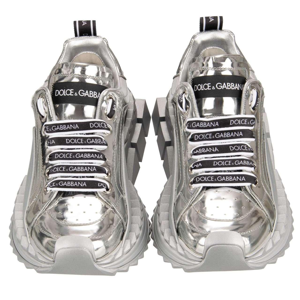 Dolce & Gabbana - DG Logo Plateau Sneaker SUPER QUEEN Silver 37 7 In Excellent Condition For Sale In Erkrath, DE
