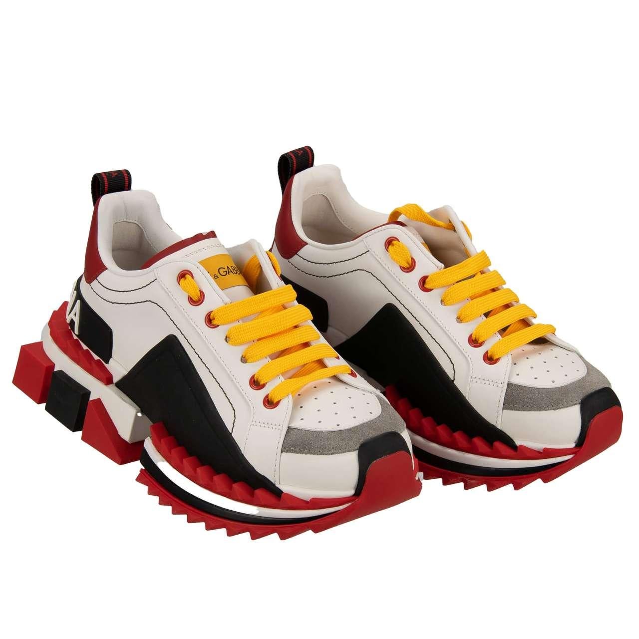 - Lace Sneaker SUPER QUEEN with plateau and DG logo in red, white and black by DOLCE & GABBANA - New with Box - MADE IN ITALY - Former RRP: EUR 695 - Model: CK1649-AZ6921-89926 - Material: 100% Calf leather - Sole: Rubber - Color: White / Red /