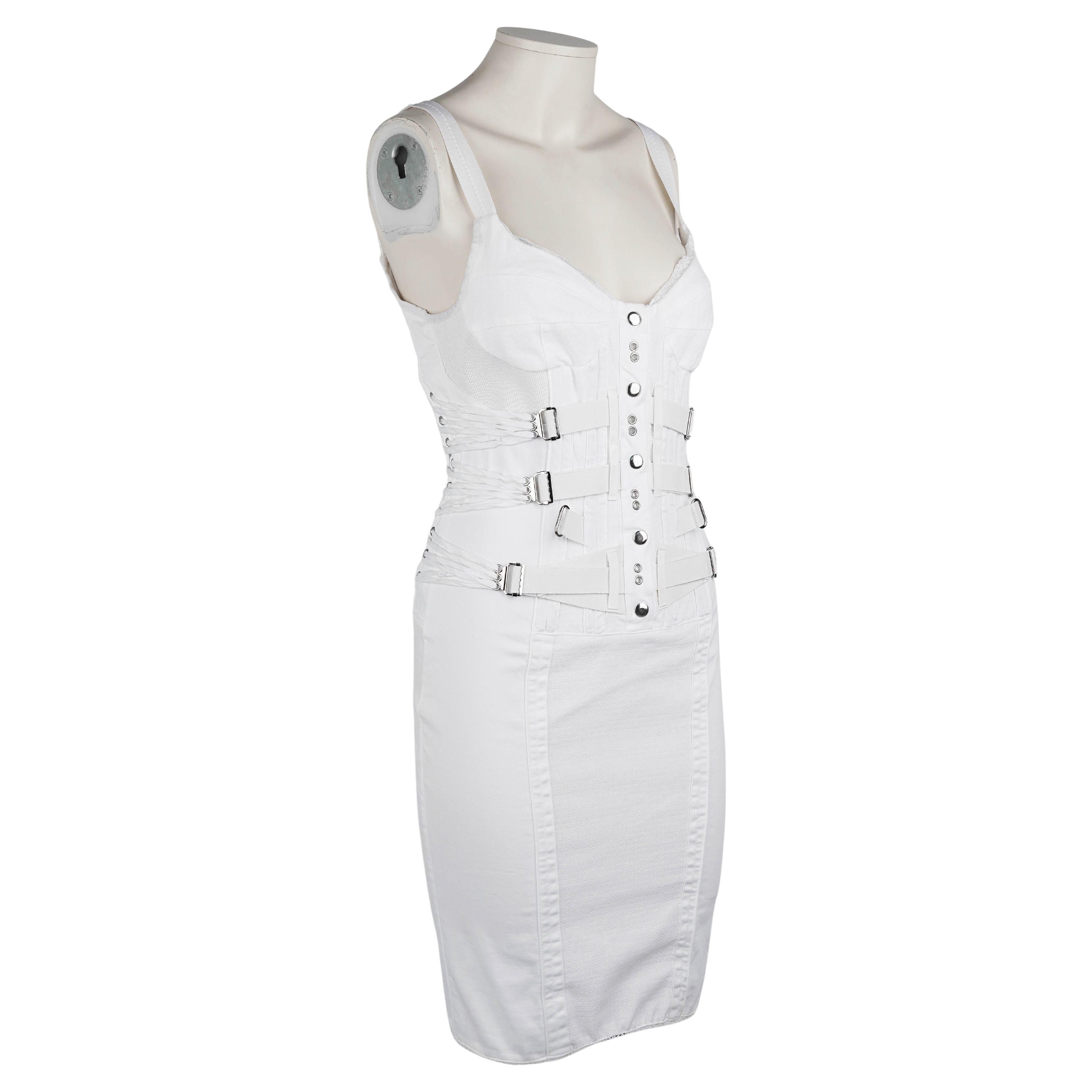 Dolce & Gabbana D&G Spring/Summer 2004 White Bondage Dress (Taille S) en vente 2