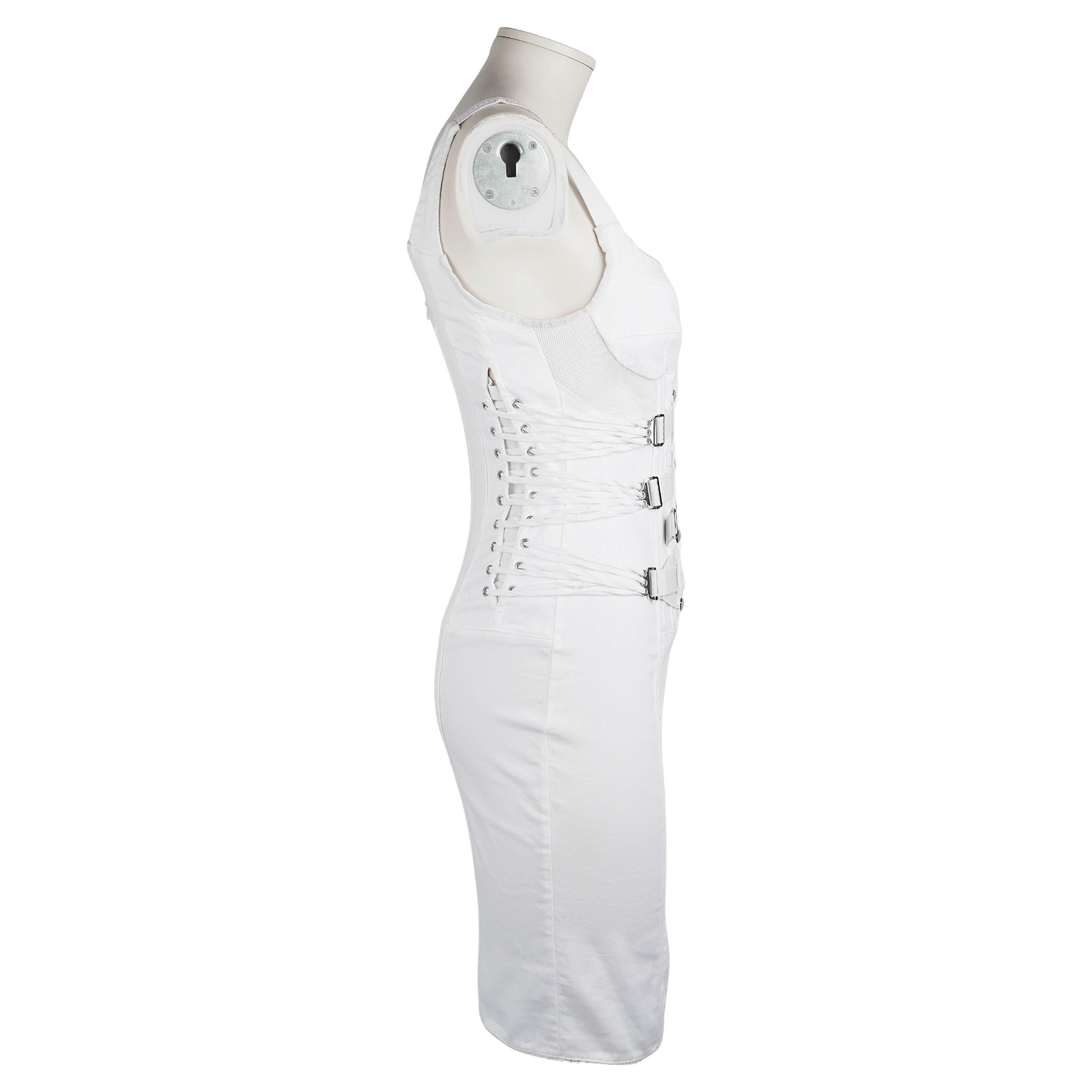 Dolce & Gabbana D&G Spring/Summer 2004 White Bondage Dress (Taille S) en vente 3