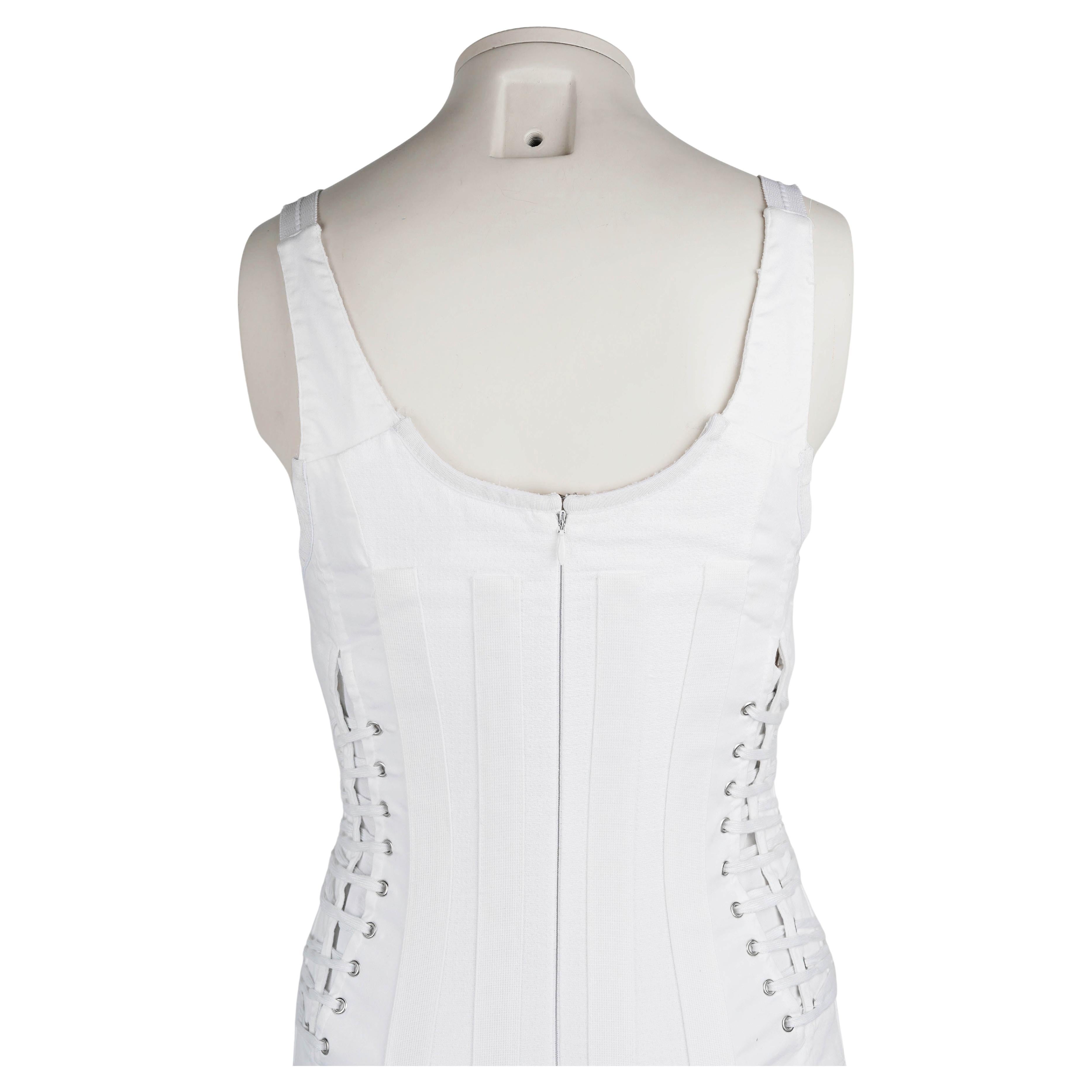 Dolce & Gabbana D&G Spring/Summer 2004 White Bondage Dress (Taille S) en vente 4