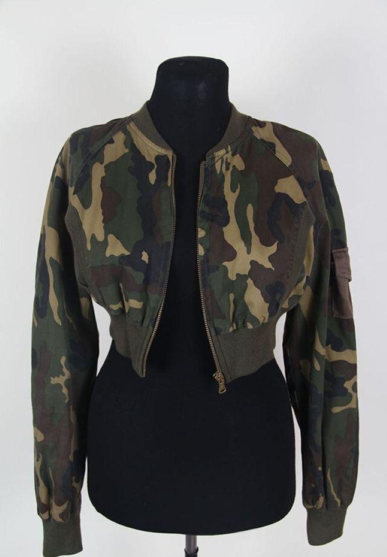 SS 2003 DOLCE & GABBANA D&G  cultivo bombardero pista militar en Bueno estado para la venta en Алматинский Почтамт, KZ