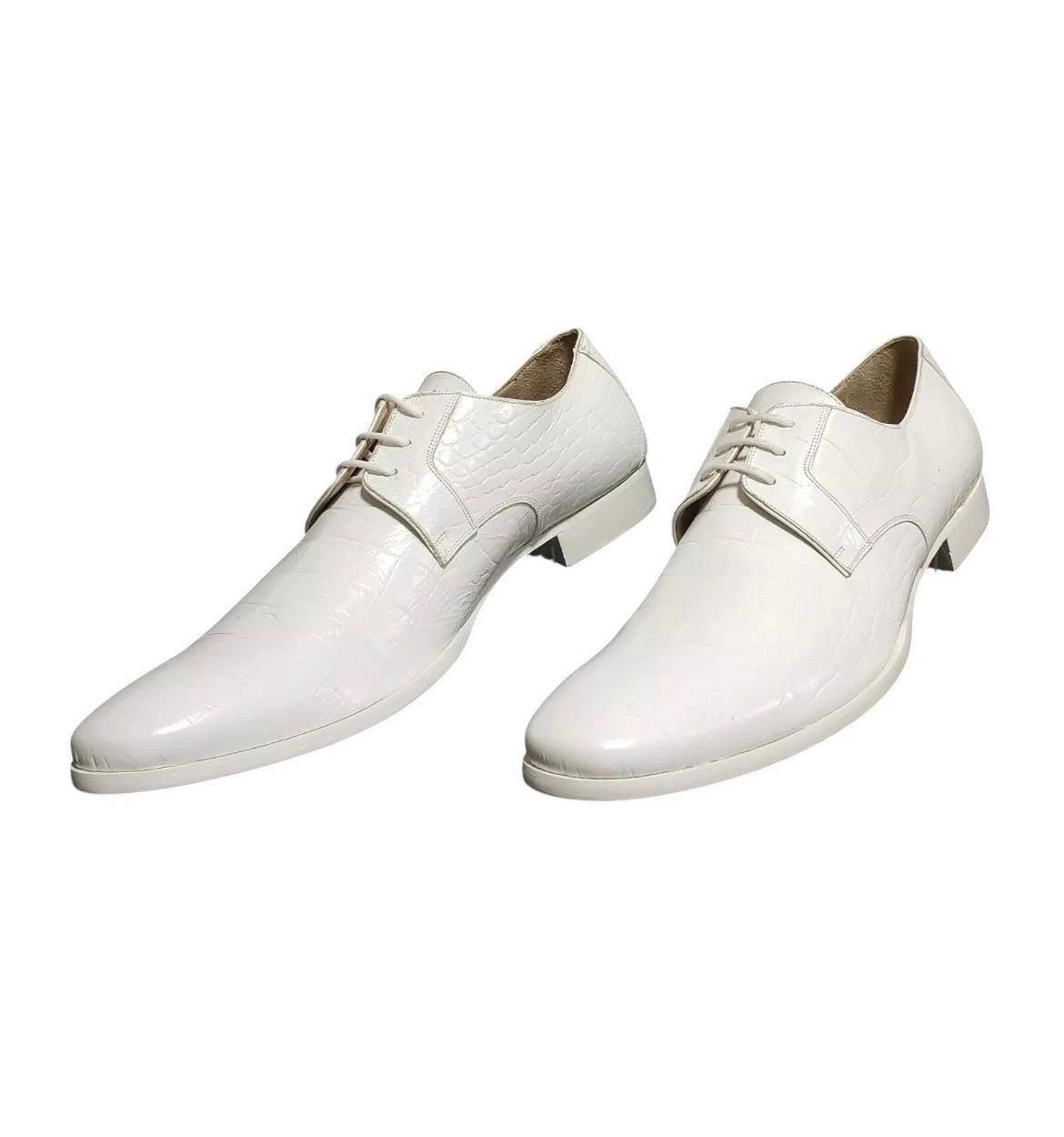 DOLCE & GABBANA  D&G 
Zapatos de hombre
Perfecto para tus vacaciones de verano o tu boda.
Piel con estampado de cocodrilo
Forro de cuero    
Color: Blanco
Fabricado en Italia       
La talla italiana es 44 - US 11
Nuevo