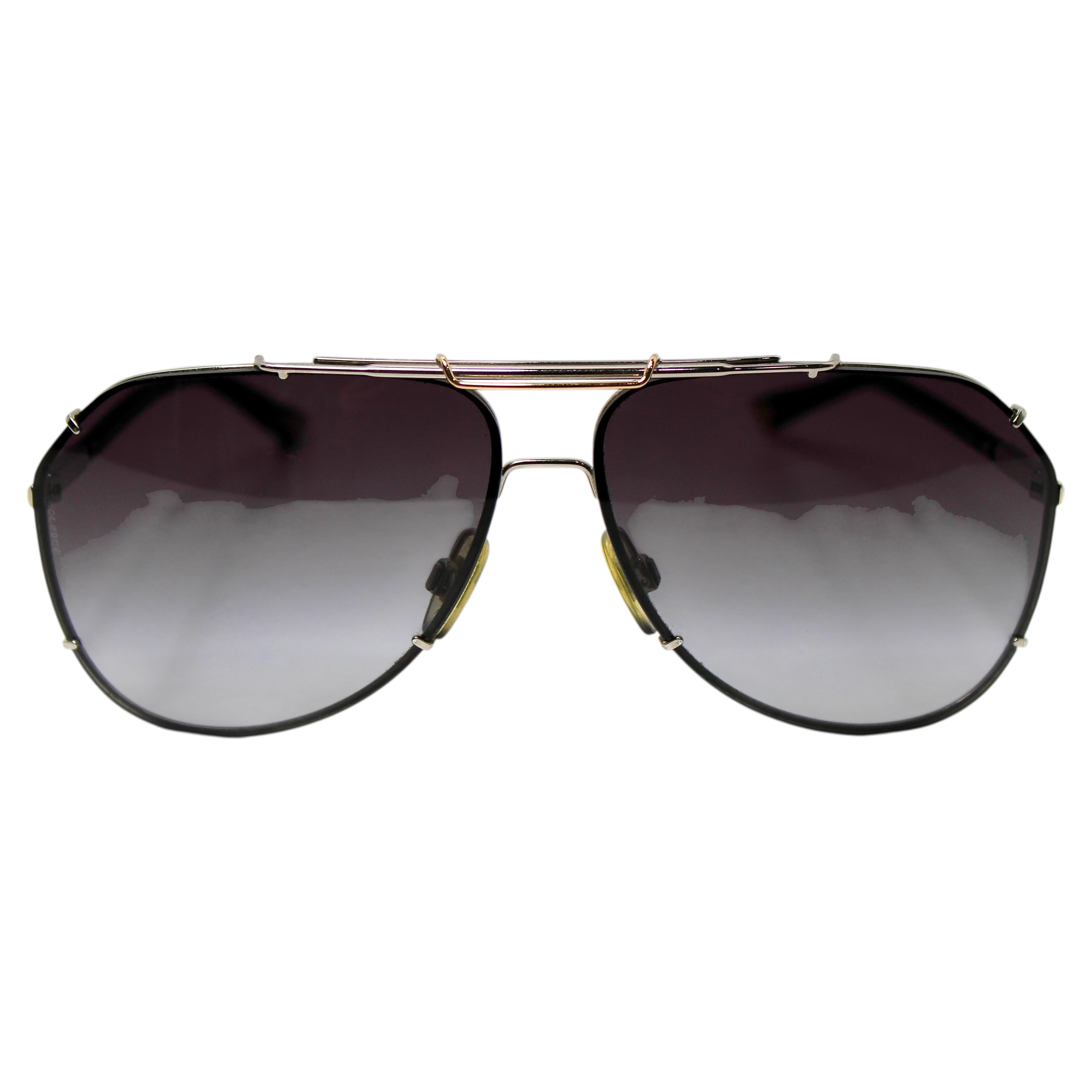Dolce & Gabbana DG2102 Zweifarbige Metall-Aviator-Sonnenbrille mit getönten Gläsern
