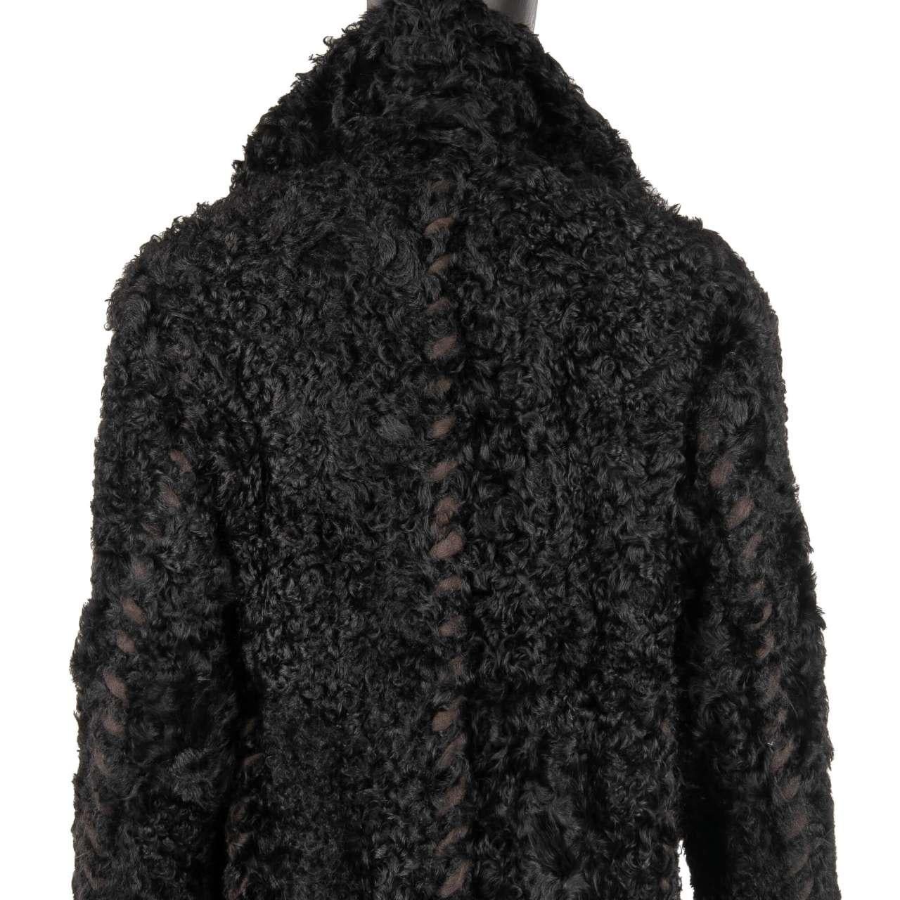 Dolce & Gabbana Double-Breasted Oversize Lamb Fur Leather Coat Black 46 For Sale 3
