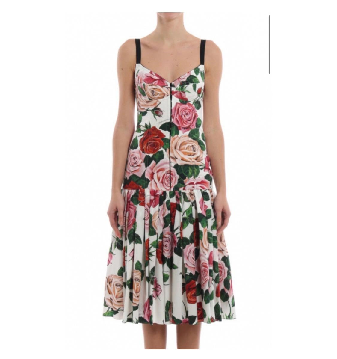 Beige Dolce & Gabbana dress made from
flower printed stretch cotton poplin