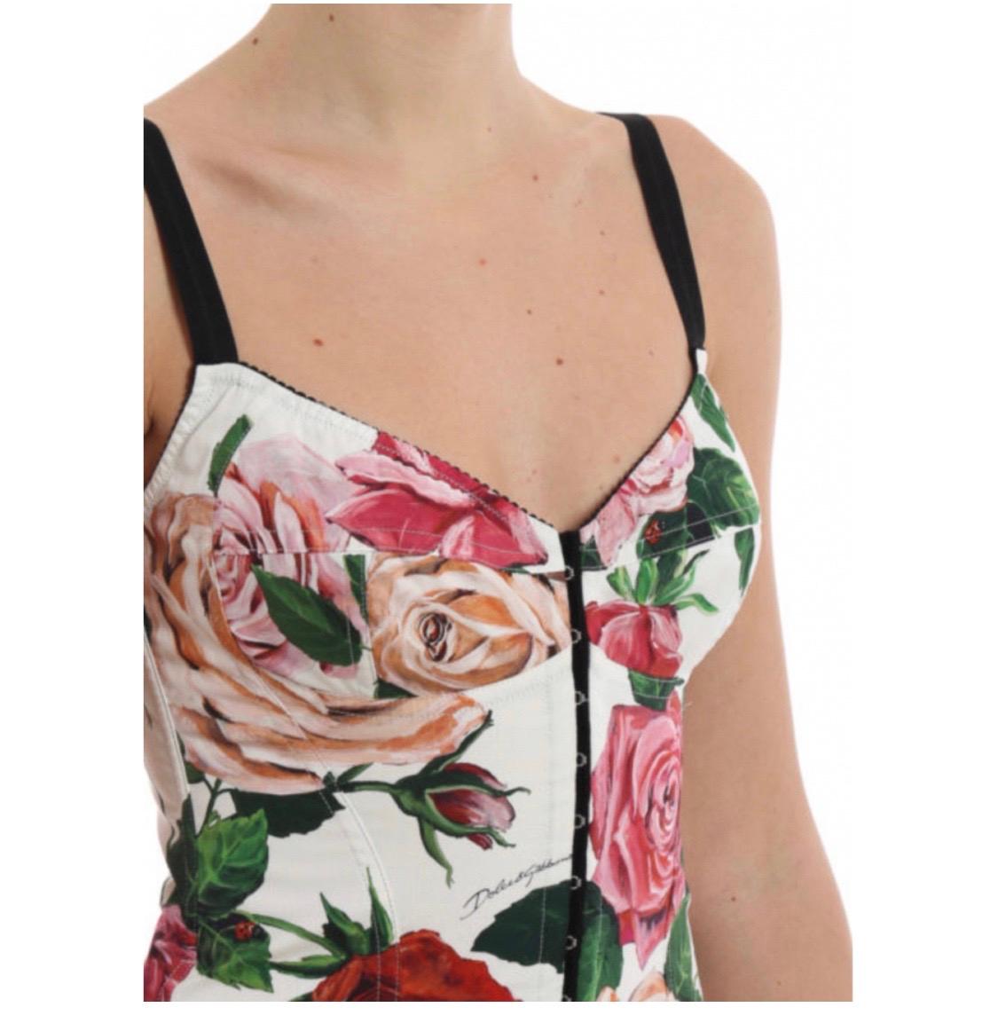 Women's Dolce & Gabbana dress made from
flower printed stretch cotton poplin For Sale