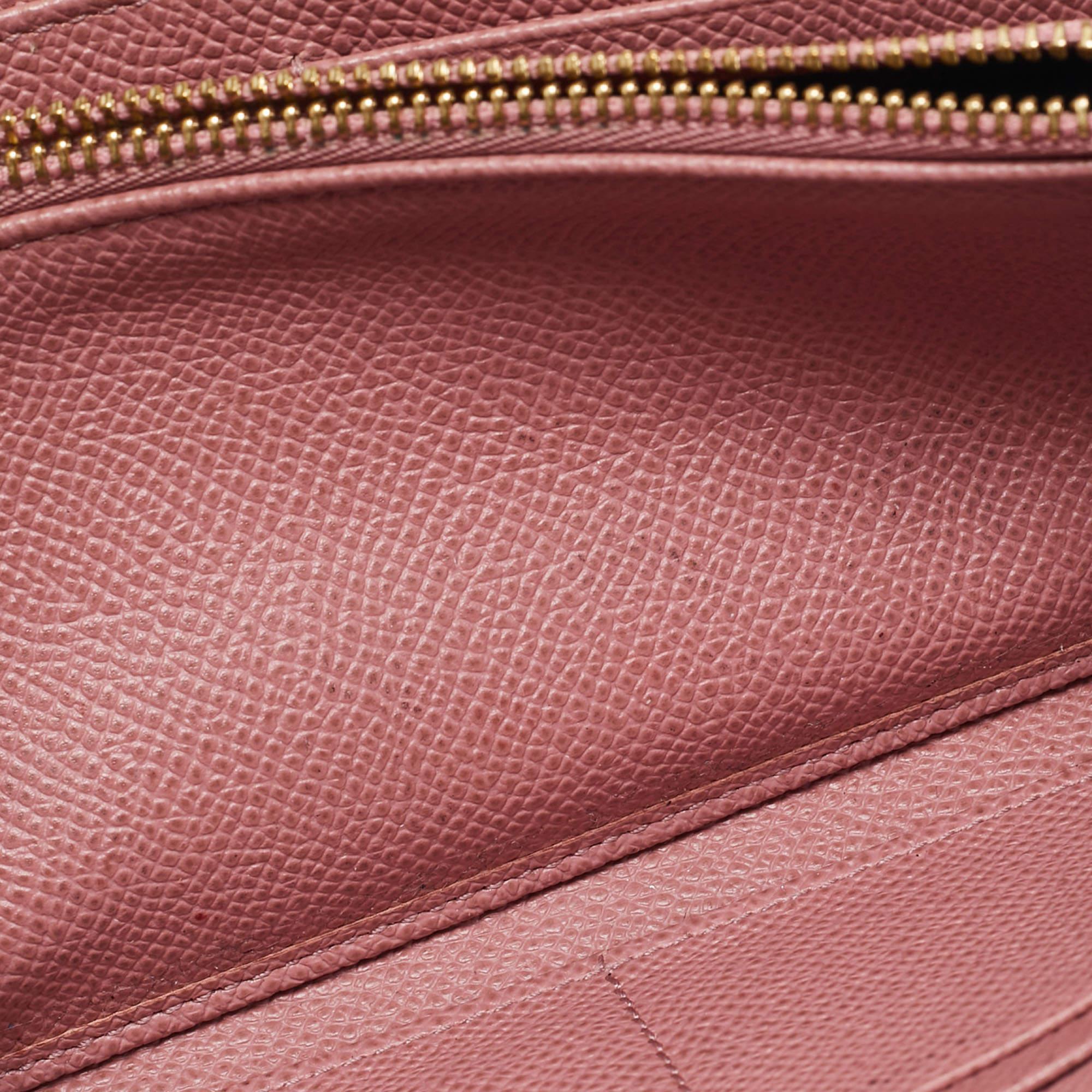 Dolce & Gabbana Dusty Pink Leather Flap Continental Wallet For Sale 2