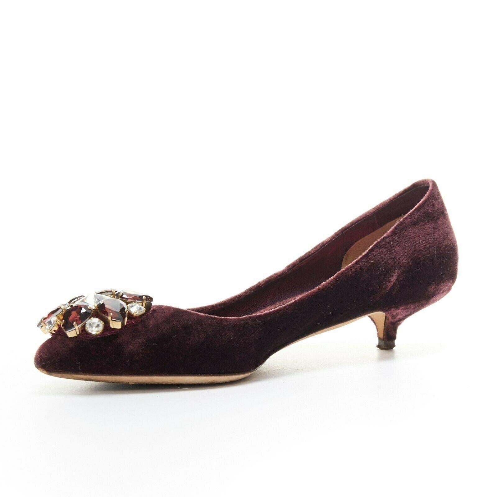 DOLCE & GABBANA embellished purple velvet crystal toe kitten heel pumps EU36.5 In Good Condition For Sale In Hong Kong, NT