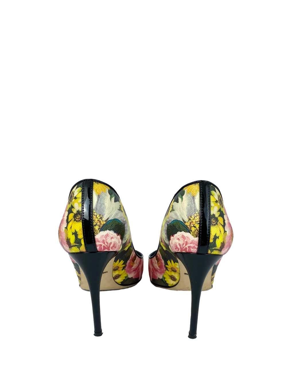 Women's Dolce & Gabbana EU 37 Multicolor Floral Pointed-Toe Pumps For Sale