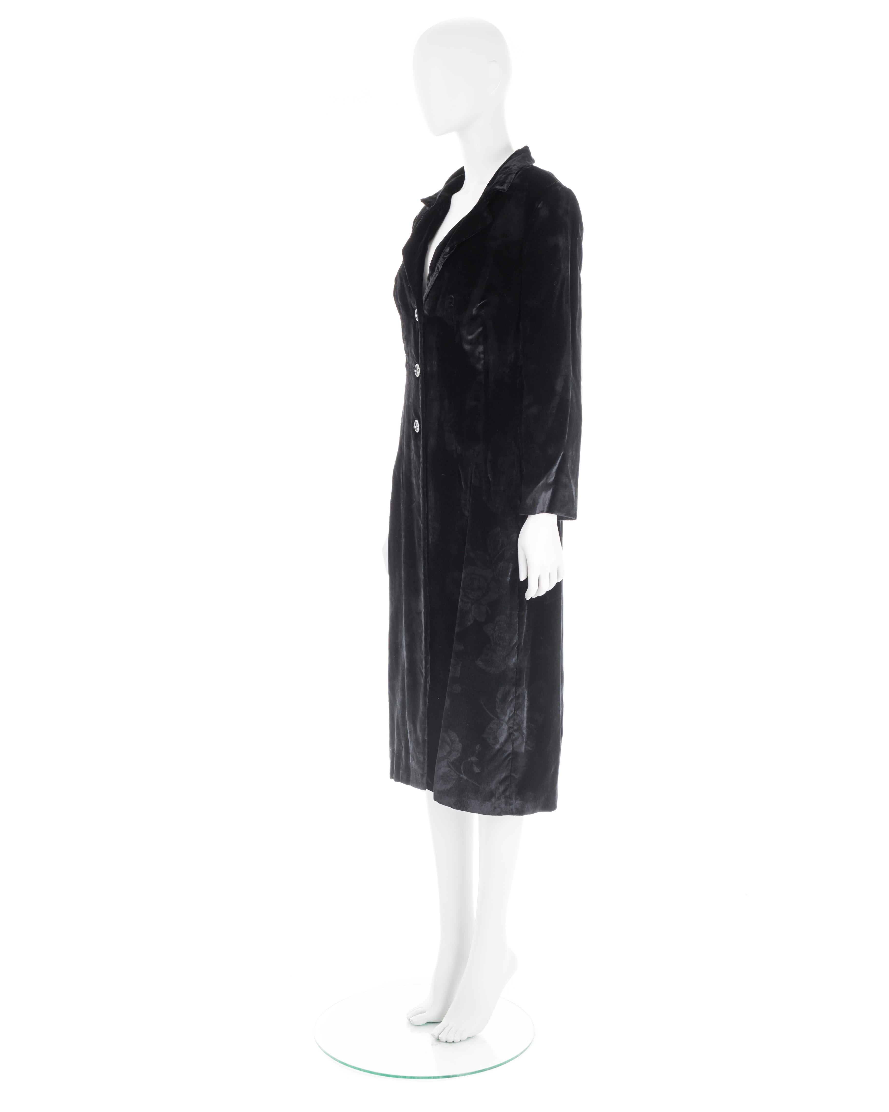 Black Dolce & Gabbana F/W 1997 black floral velvet coat  For Sale