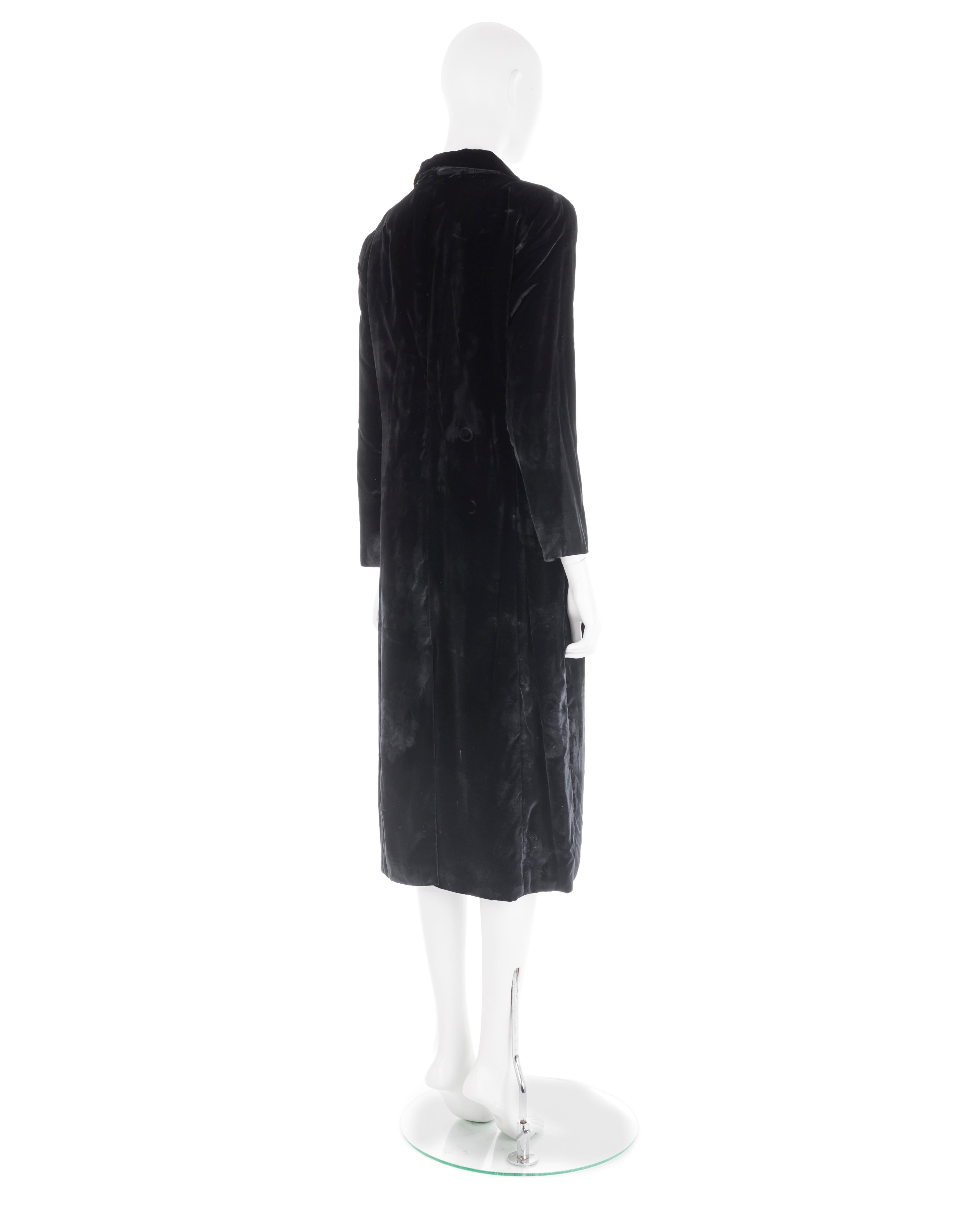 Women's or Men's Dolce & Gabbana F/W 1997 black floral velvet coat  For Sale