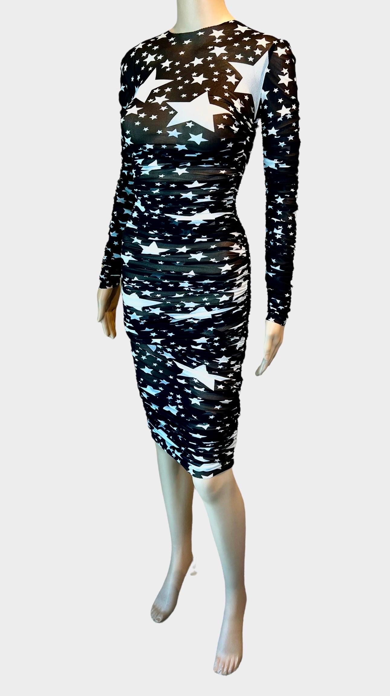 Dolce & Gabbana F/W 2011 Runway Star Print Sheer Mesh Ruched Maxi Evening Dress For Sale 6