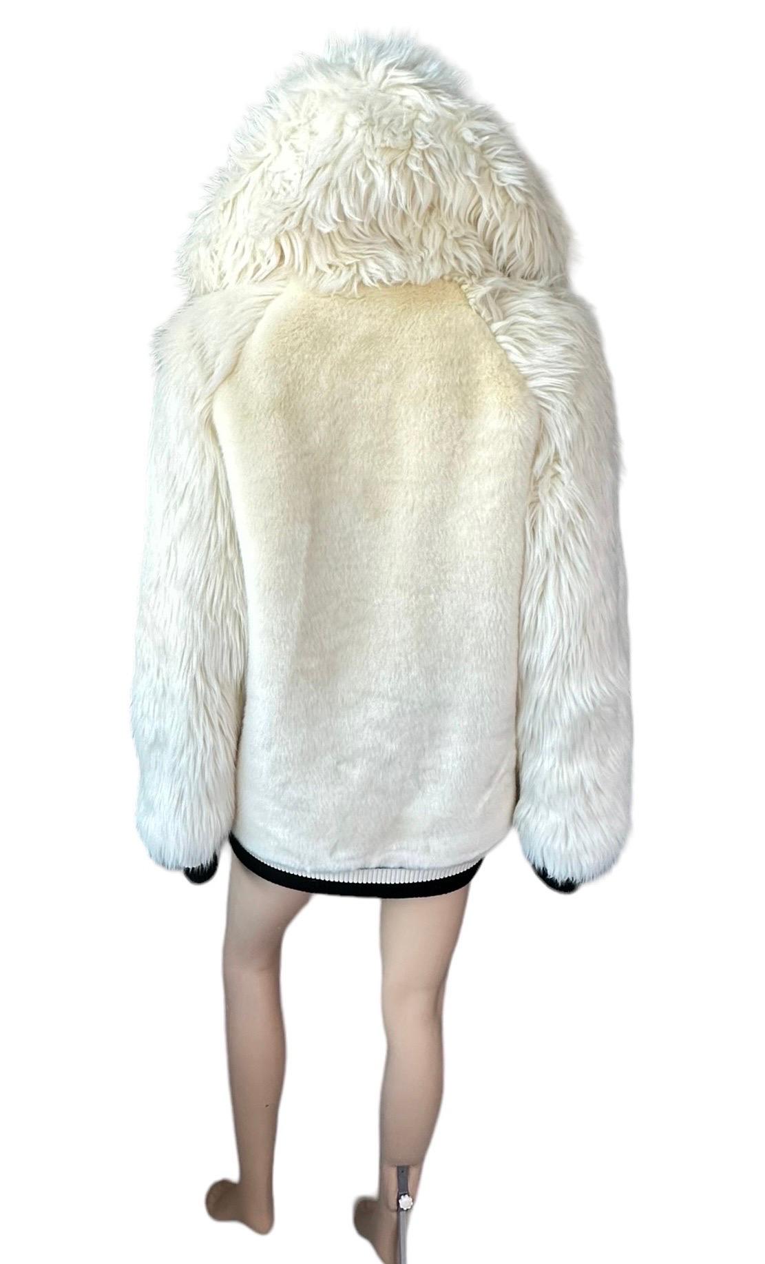 Dolce & Gabbana F/W 2017 Runway Teddy Bear Hood Queen Eco Fur Bomber Jacket Coat For Sale 3